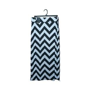 A.N.A  Knit Stretch Chevron Long Pencil Slit Skirt Black & White Large